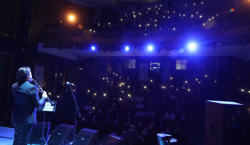 Serkan Çağrı AKM’de sevenleriyle buluştu