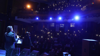 Serkan Çağrı AKM’de sevenleriyle buluştu