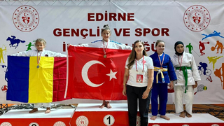 Serra Sakarya’nın gururu oldu