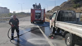 Seyir halinde alev aldı!
