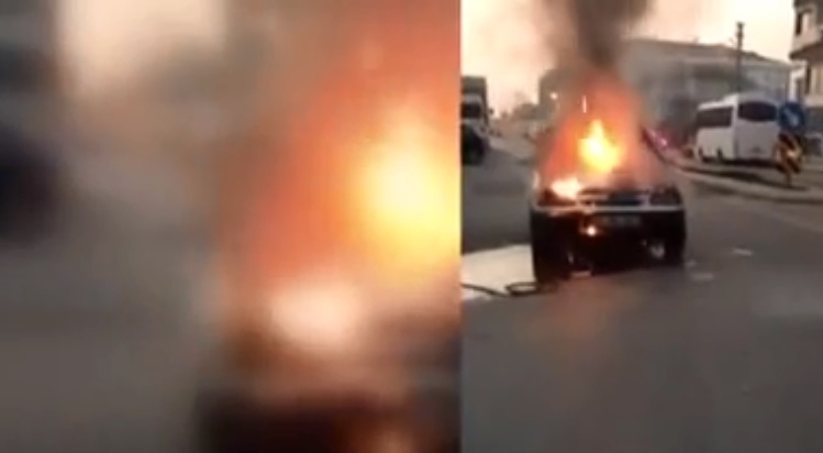 Seyir halindeki otomobil yandı