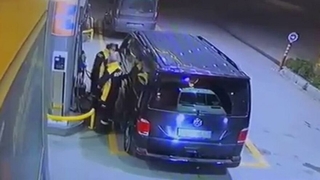 Şeytanın aklına gelmez; Plaka çalıp benzin aldı