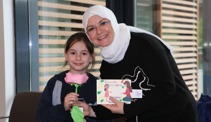 SGM öğrencileri Anneler Günü’nü kutladı