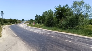 Sıcak asfalt eritti