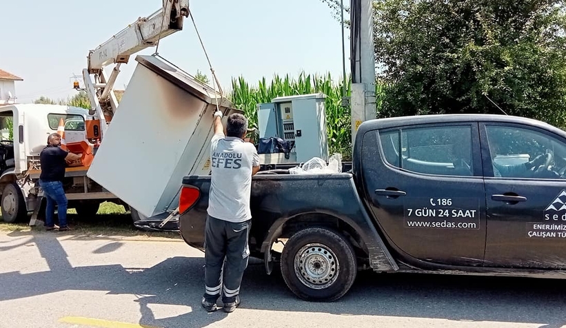 Sıcaklık ve aşırı yüklenme trafoyu yaktı
