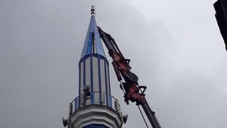 Şiddetli rüzgarda zarar gören minare onarıldı