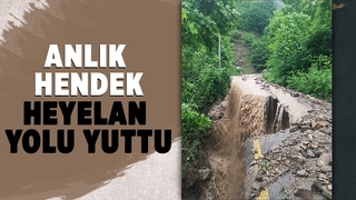 Şiddetli yağmur yolu çökertti, sular şelale gibi aktı