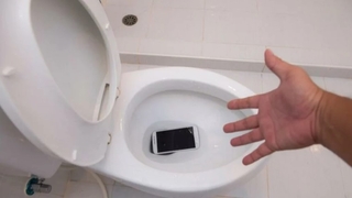 Sigorta talebinde telefonunu tuvalete düşürenler öne çıktı