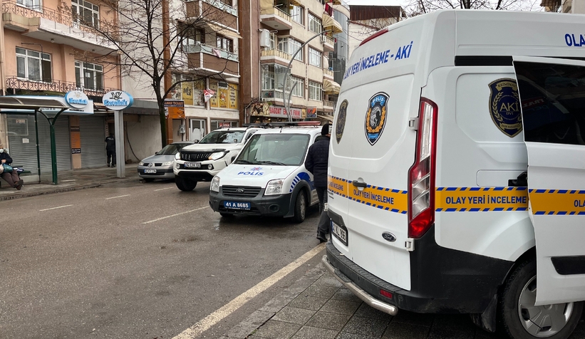 Silahla vurulmuş halde bulunan şahıs öldü