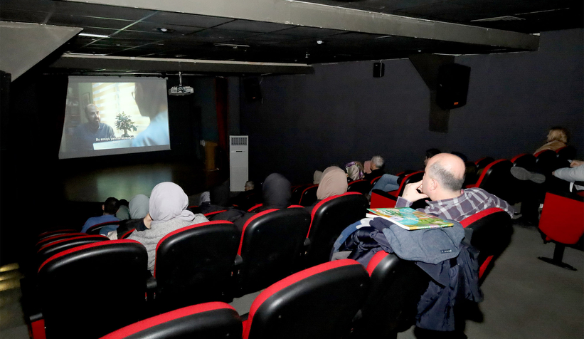 Sinemaseverler OSM’de film gecesinde buluştu