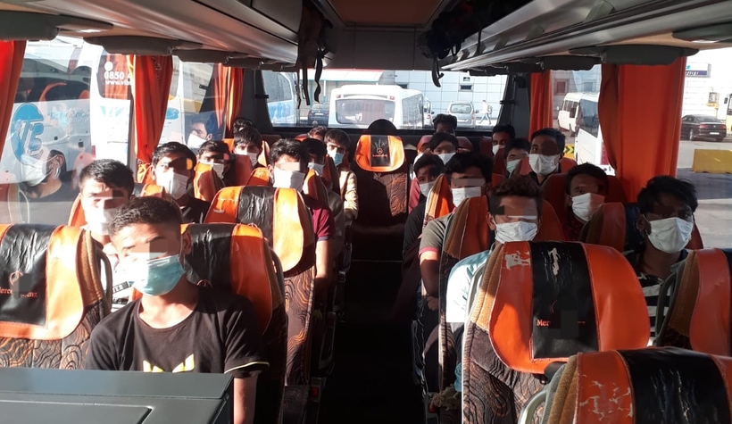 Sınır dışı edildiler