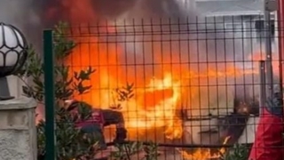 Site içindeki araç yandı