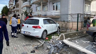 Sitenin bahçesine girdi