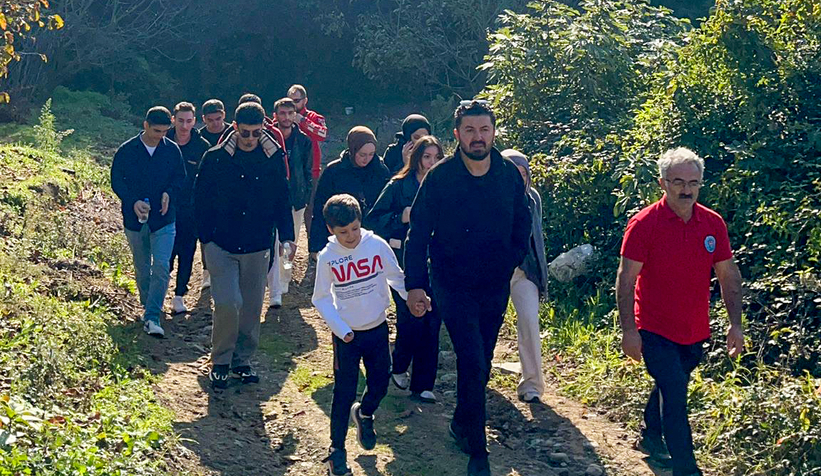 Sivil toplum ve üniversite iş birliğinde doğa yürüyüşü