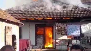 Sobadan çıkan yangın evi kül etti