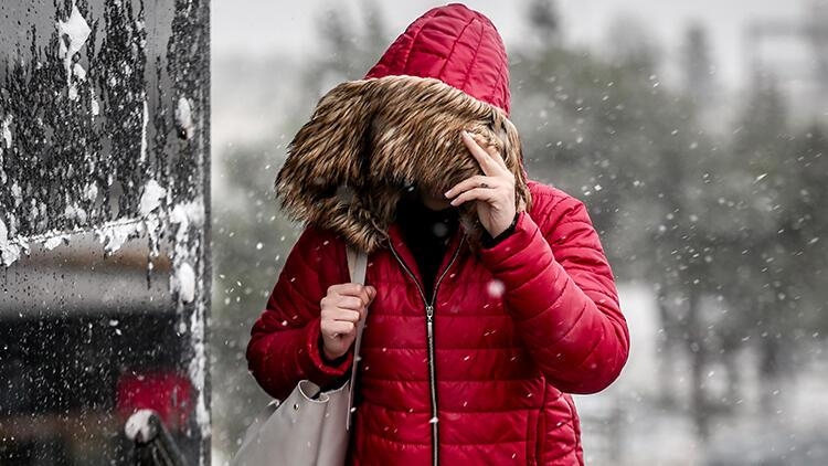 Soğuk ve yağışlı hava geliyor; Sıcaklıklar 10 derece düşecek