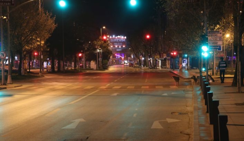 Sokağa çıkma yasağı başladı