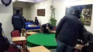 Sokağa çıkma yasağında 50 kişi kahvede yakalandı