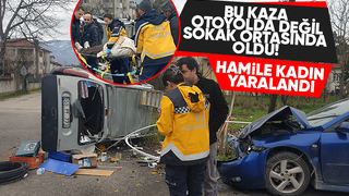 Sokak arasındaki kazada araçlar pert oldu