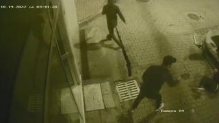 Sokak ortasındaki cinayet kamerada
