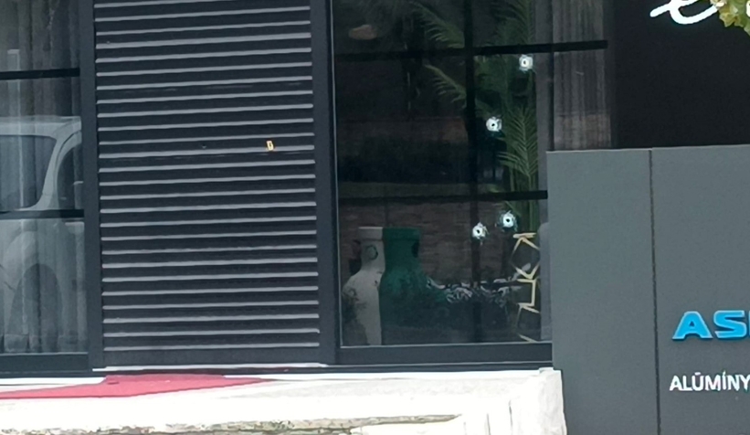 Sosyal medya fenomeninin güzellik merkezi kurşunlandı