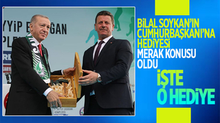 Soykan'ın Cumhurbaşkanına hediyesi merak konusu oldu