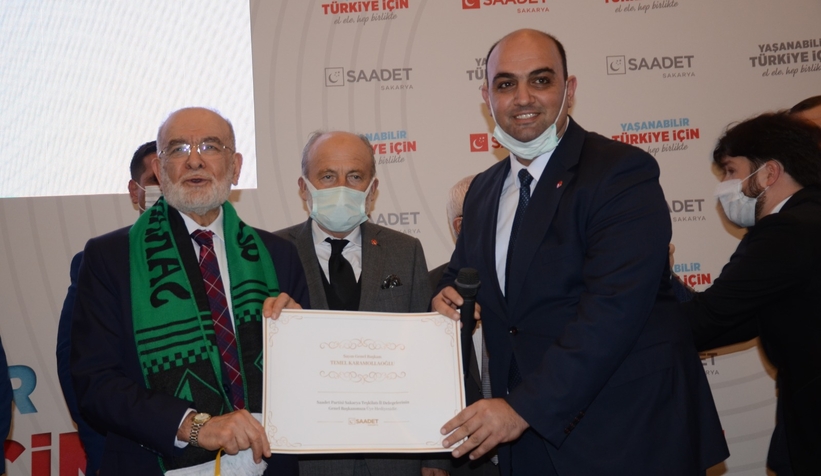 SP Lideri Karamollaoğlu, Sakarya Kongresine katıldı