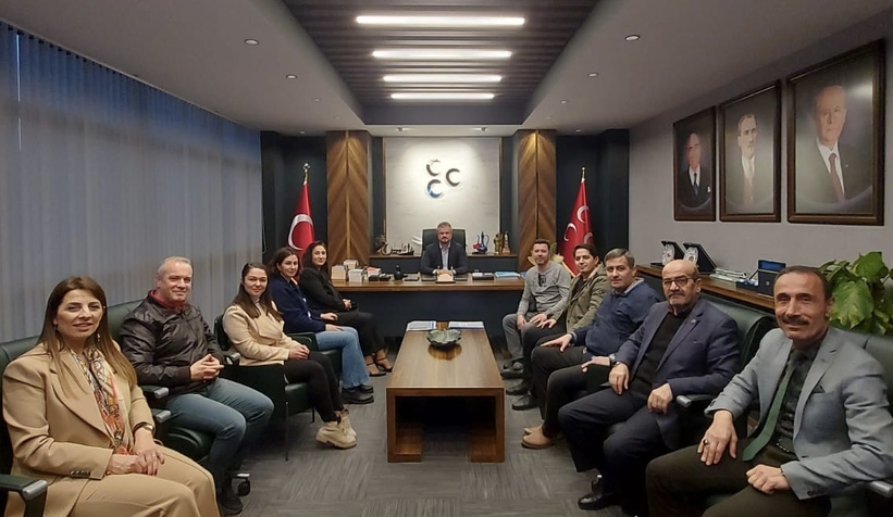 Staj Mağdurları Derneği'nden MHP'ye ziyaret