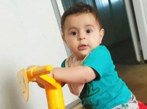 Su diye asit içen 1,5 yaşındaki çocuk öldü