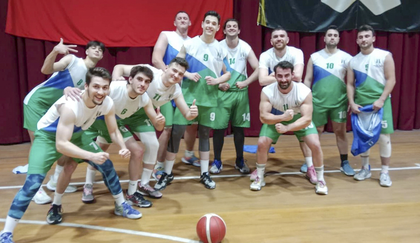 SUBÜ erkek basketbol takımından bronz madalya