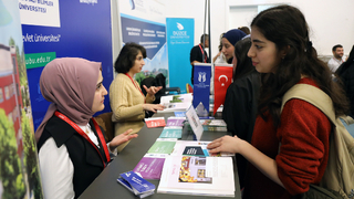 SUBÜ iki şehirde üniversite adaylarıyla buluştu