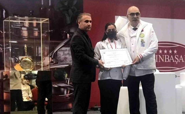 SUBÜ'lü aşçı adayından uluslararası yarışmada 2'incilik