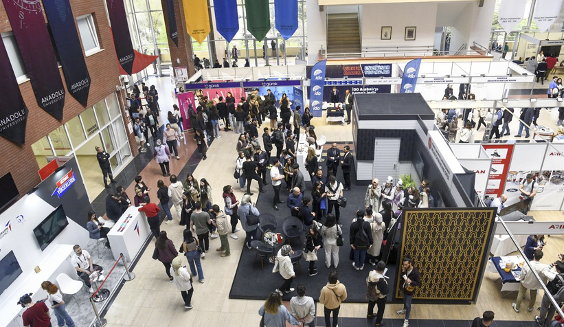 SUBÜ öğrencileri ve standıyla İKAF’ 23’teydi