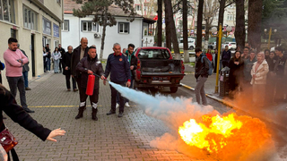 SUBÜ personel ve öğrencilerine yangın eğitimi verildi