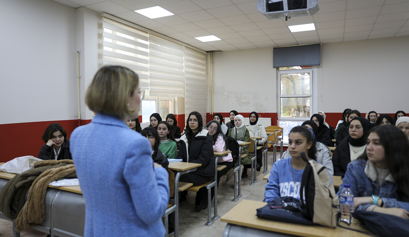 SUBÜ üniversite tanıtım fuarına ev sahipliği yaptı