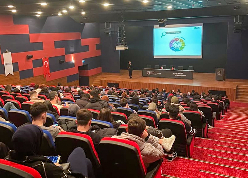 SUBÜ’de Bağımlılıkla Mücadele Seminerleri 