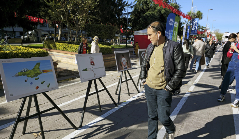 SUBÜ’den Özgür Filistin temalı afiş sergisi