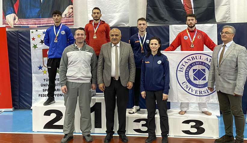  SUBÜ’lü karatecilerden 5 bronz madalya