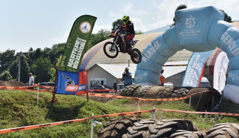 Süper Enduro Yarışları nefes kesti