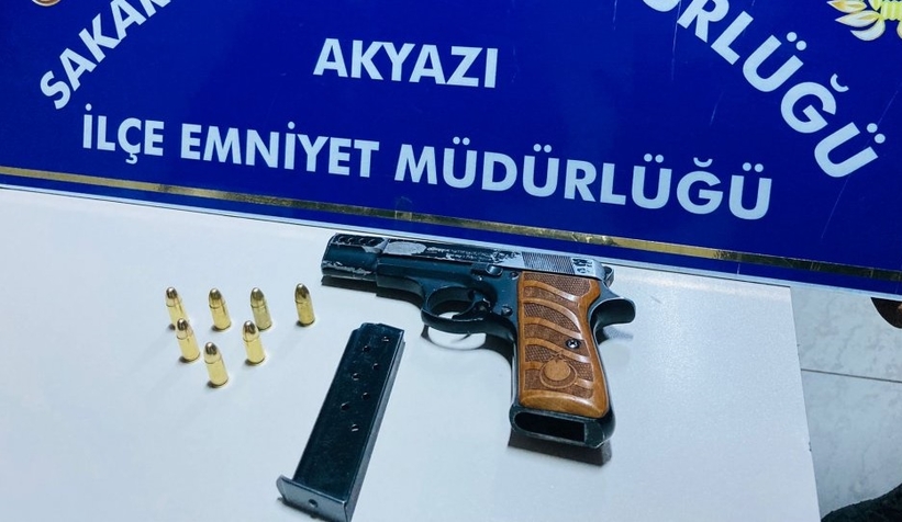 Şüphe üzerine durdurulan sürücü silahla yakalandı