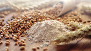 Suriye'ye un ve bakliyat yardımı