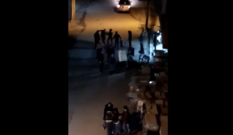 Suriyeliler taşlı, sopalı kavga etti, mahalleli tepkili