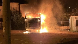 Takım otobüsü alevlere teslim oldu