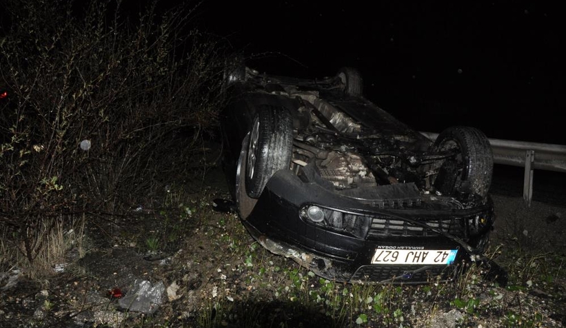 Takla atan otomobilden yara almadan kurtuldular