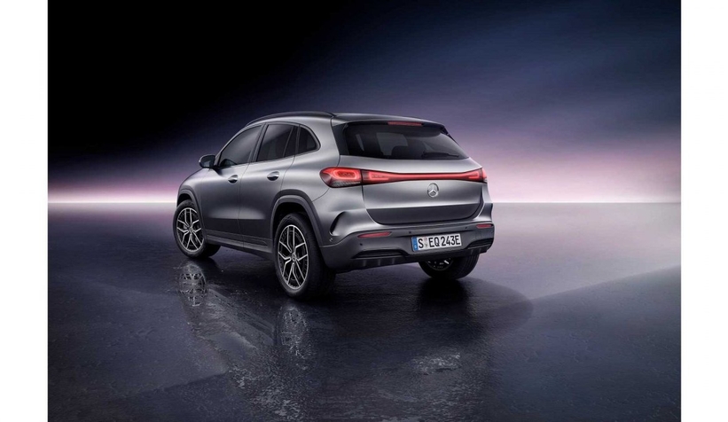 Tamamen elektrikli Mercedes EQA ve EQB Türkiye'de