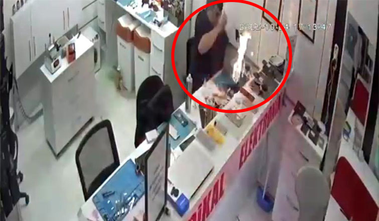 Tamir için getirilen telefon böyle patladı