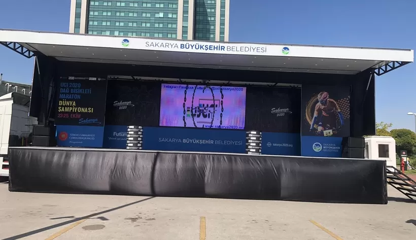 Tanıtım tırı bisiklet tutkunlarıyla buluşuyor