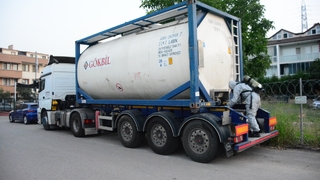 Tankerden gaz sızıntısı alarma geçirdi