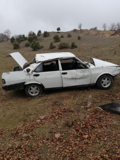 Taraklı'da otomobil takla attı