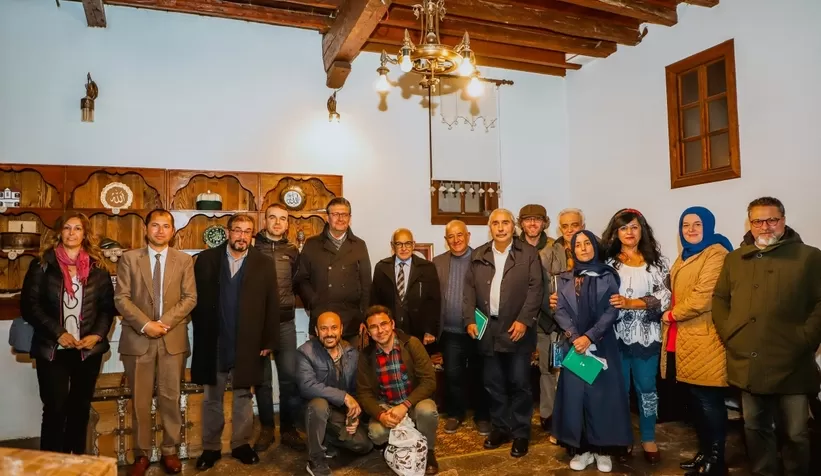 Taraklı’da sanatseverler ile bir araya geldi